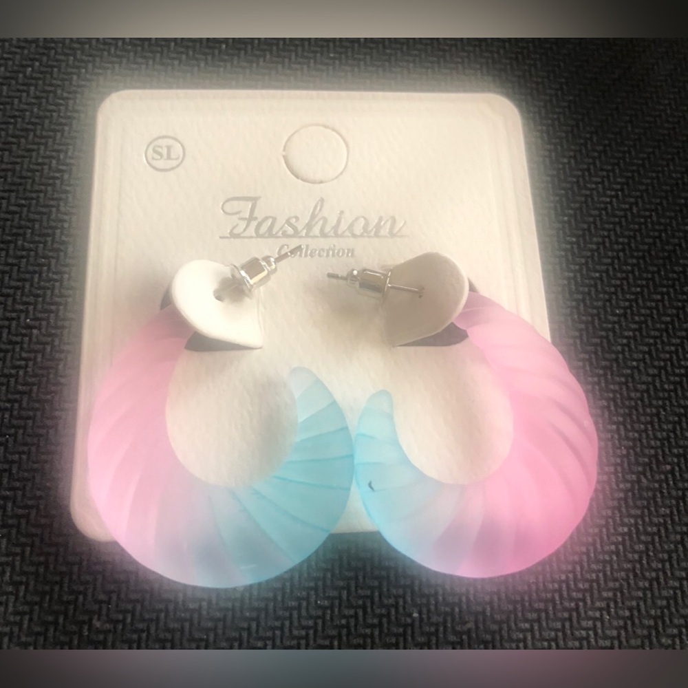 Pink & Blue Ombre Twisted Hoop Earrings